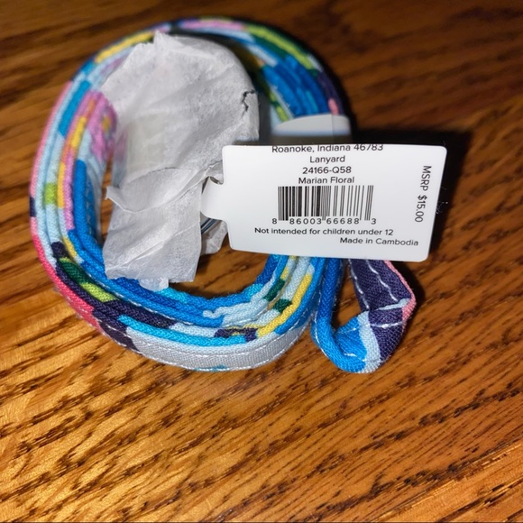 Vera Bradley Matching ID Case + Lanyard - Picture 3 of 9